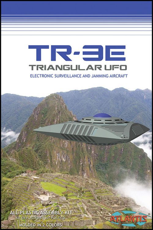 ATLANTIS MODEL Tr-3e Trangular Ufo Plastic Model Kit - 