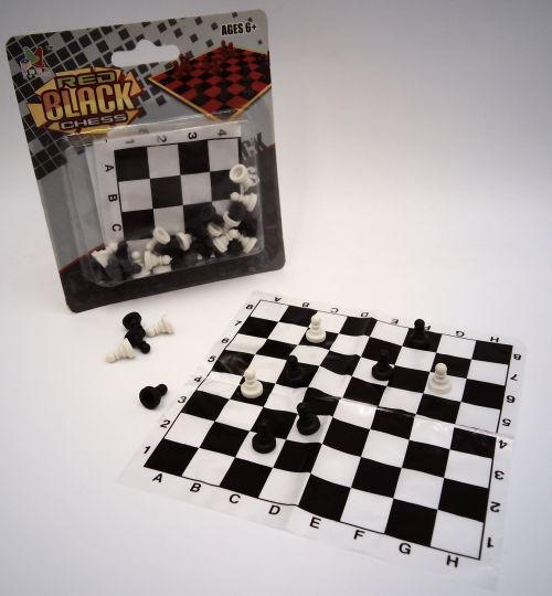 HAMMOND TOYS Checkers Simple Game Set - .