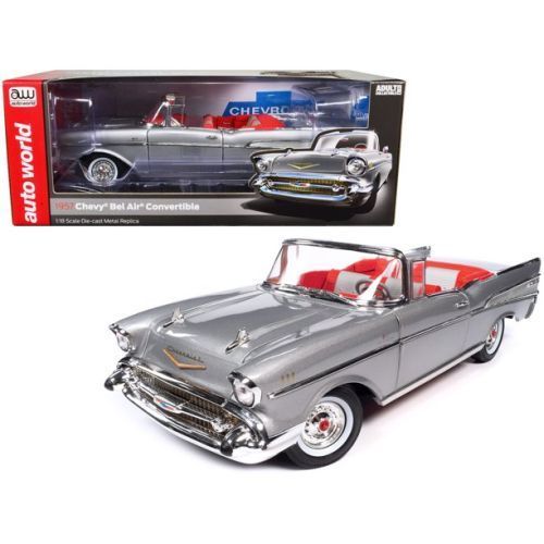 AUTO WORLD 1957 Chevrolet Bel Air Convertible 1:18 Scale Die Cast Car