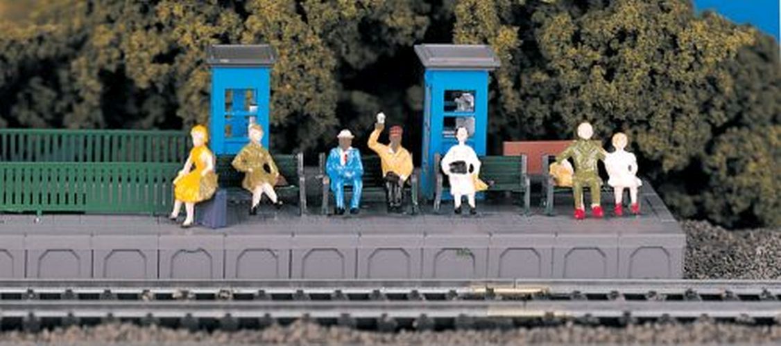BACHMANN Sitting Passengers Ho - TRAIN