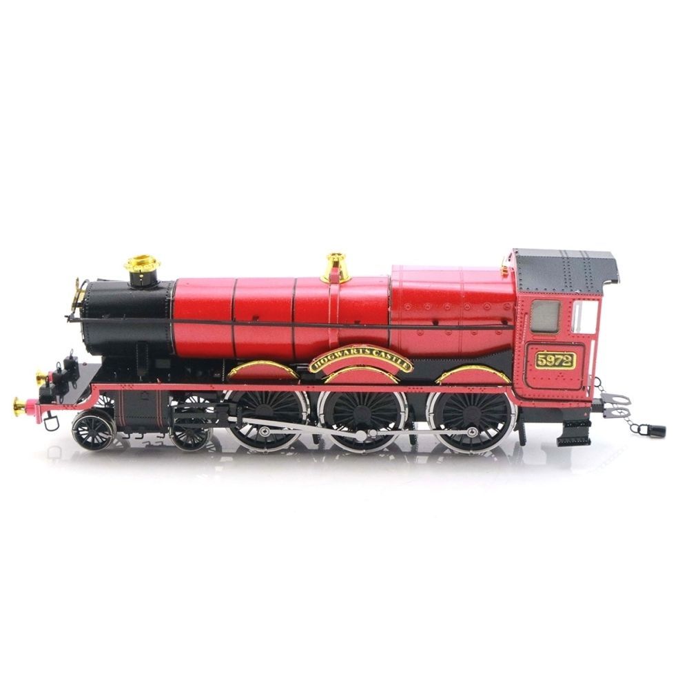 FASCINATIONS Hogwarts Express Train Harry Potter Iconix - MODELS