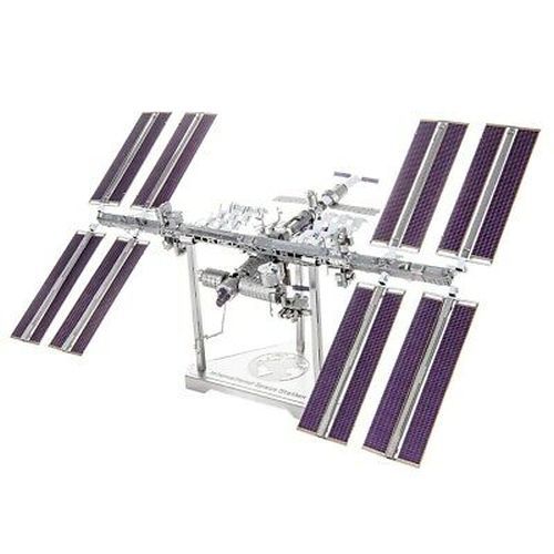 FASCINATIONS International Space Station Metal Earth - .