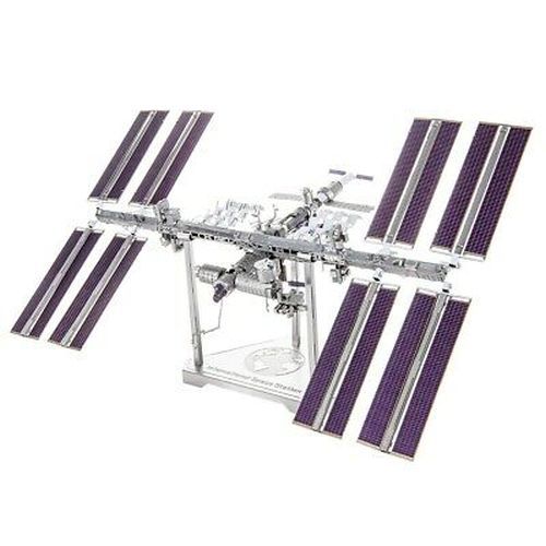 FASCINATIONS International Space Station Metal Earth - MODELS