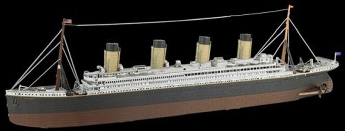 FASCINATIONS Rms Titanic Metal Model - 