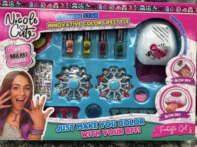 GIRL FUN TOYS Diy Nail Dryer Nail Painting Dress Up Toy - 