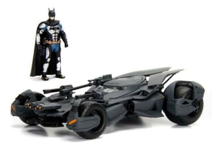 JADA TOYS Justice League Batmobile And Batman Die Cast Car