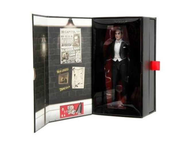 JADA TOYS Dracula Collectible Figure - .