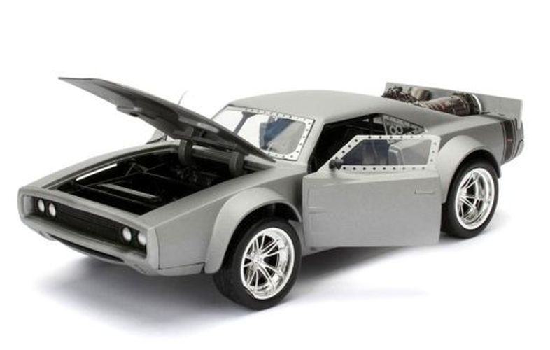 JADA TOYS Doms Ice Charger Fast And Furious 1:24 Scale Die Cast Car - DIE CAST
