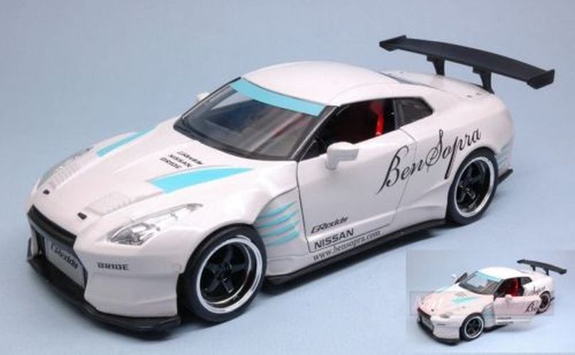 JADA TOYS 2009 Nissan (r35) Ben Sopra White 1:24 Scale Die Cast Car - DIE CAST