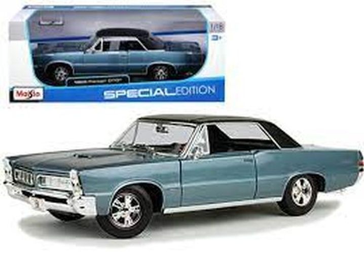 MAISTO 1965 Pontiac Gto Hurst Edition 1:18 Scale Car - DIE CAST