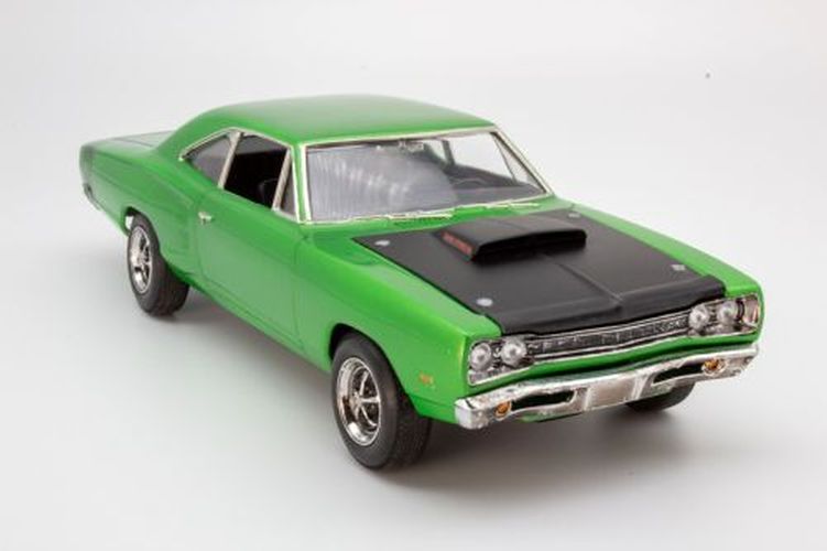 REVELL-MONOGRAM 1969 Dodge Super Bee Car 1:25 Scale Plastic Model Kit - 
