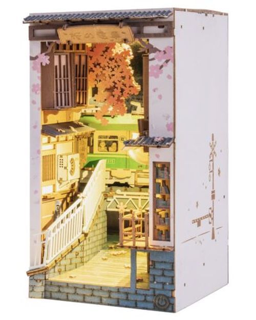 ROBOTIME Sakura Tram Wood Model - 