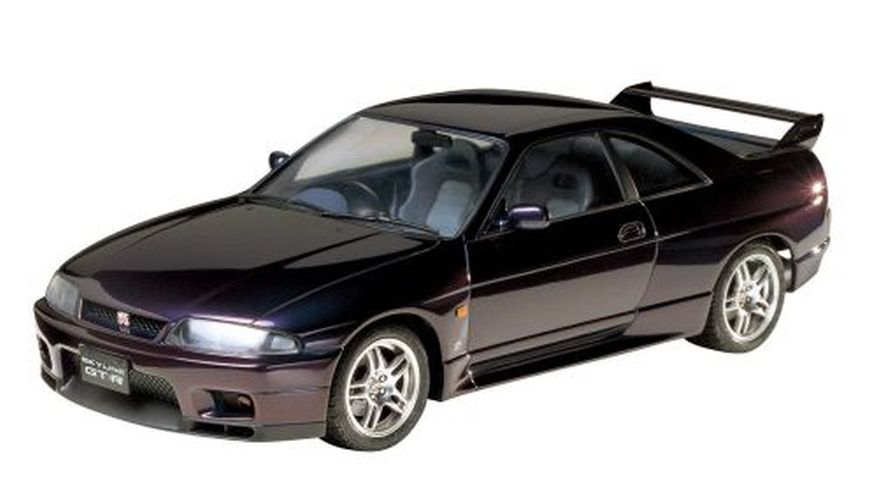 TAMIYA MODEL Nissan Skyline 1:24 Scale Plastic Model Kit - .