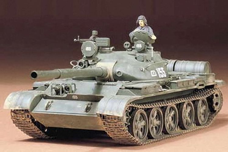 TAMIYA Russian T-62a Tank 1/35 Scale Plastic Model Kit - MODELS