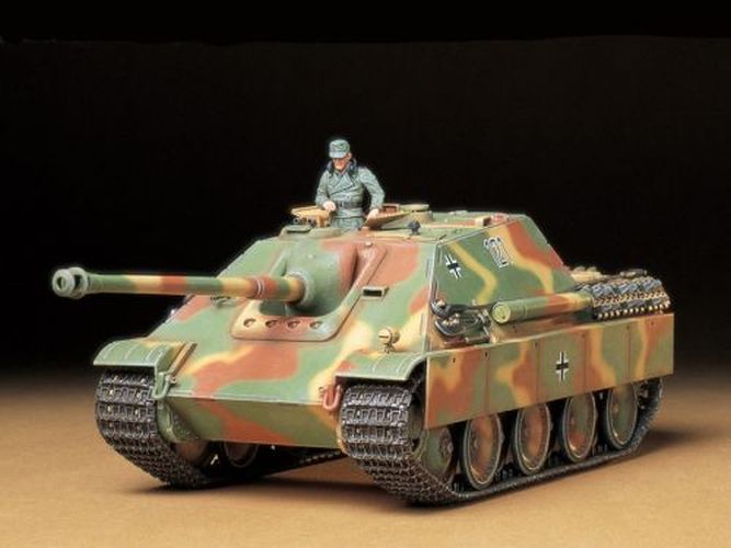 TAMIYA German Tank Destroyer Jagdpanterh Late Version Model Kit - .