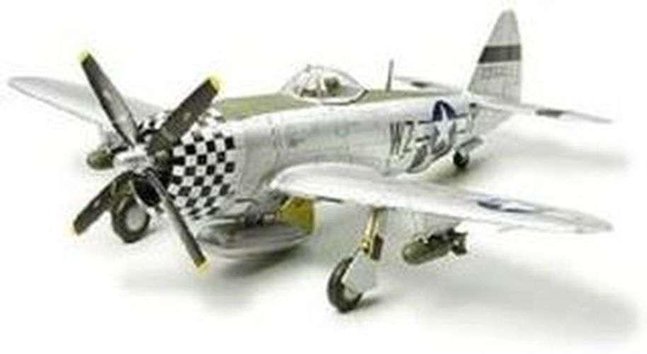 TAMIYA MODEL P-47d Thunderbolt Bubble Top Airplane 1/72 Scale Plastic Model Kit - MODELS