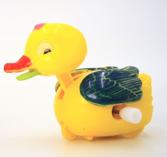 WIND UP TOYS Duck With Moving Head Wind Up Toy One Piece - PRESCHOOL