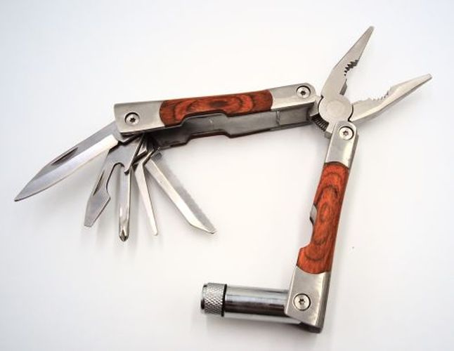 YIWU Large Muliti Tool, Knife And Pliers - MODELS